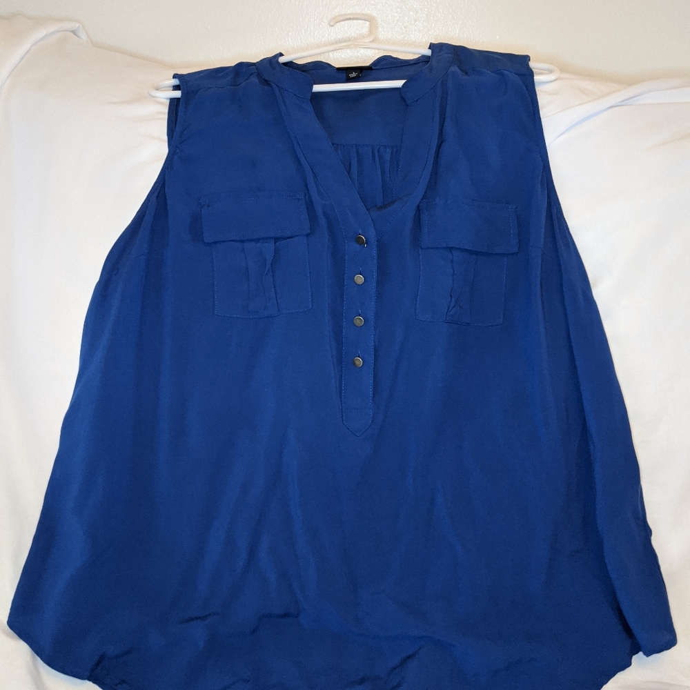 Blue sleeveless top